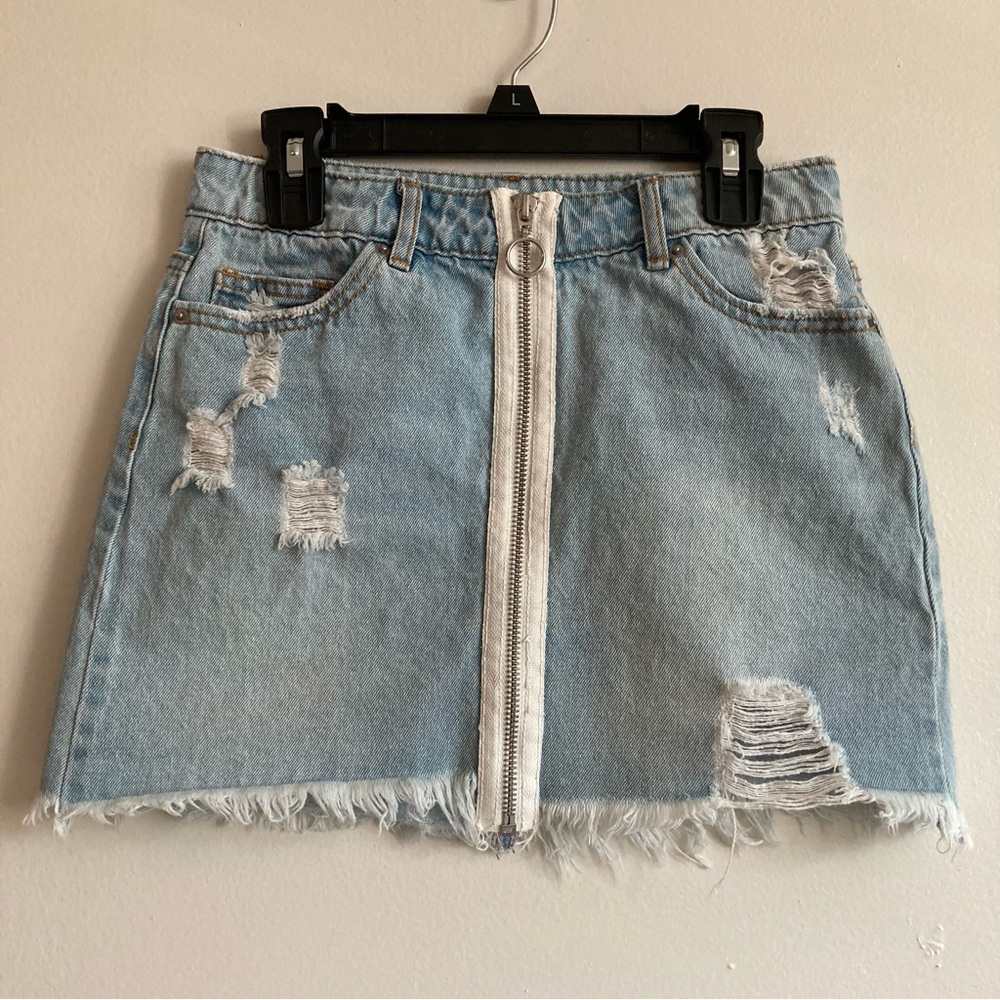 3/$35 F21G rugged denim skirt